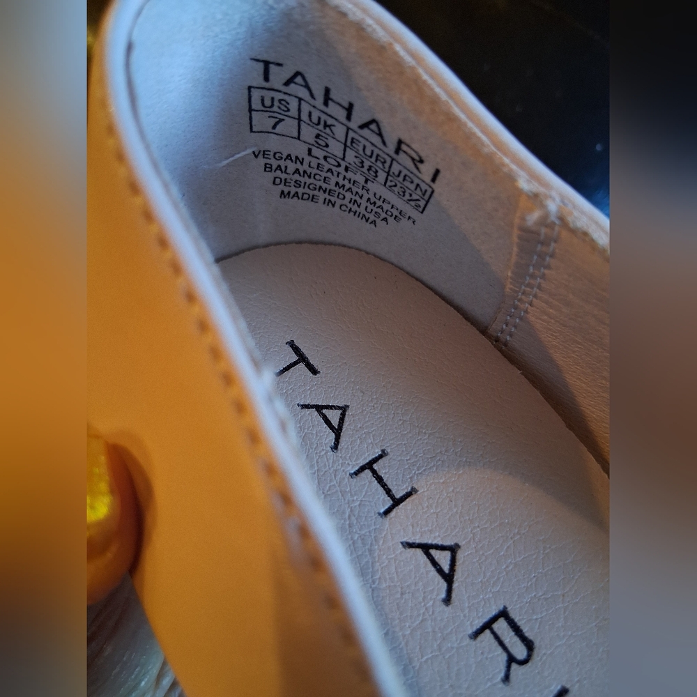 Tahari Loft Cap Toe Flats, Blush Pink and Gold. Size 7 - Picture 7 of 7